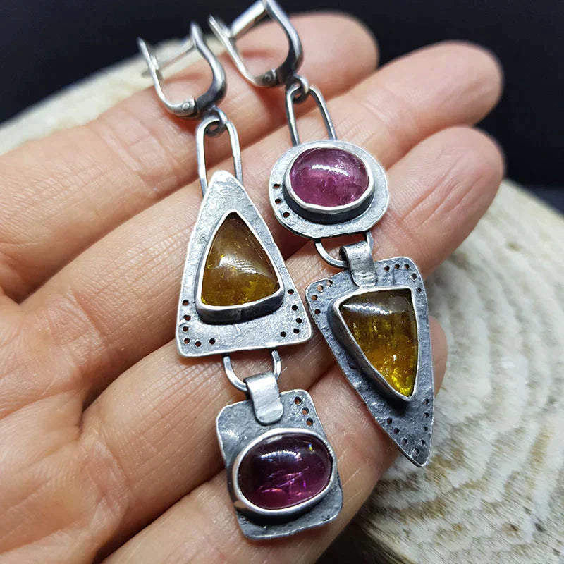 Chic - Vintage Triangle Earrings