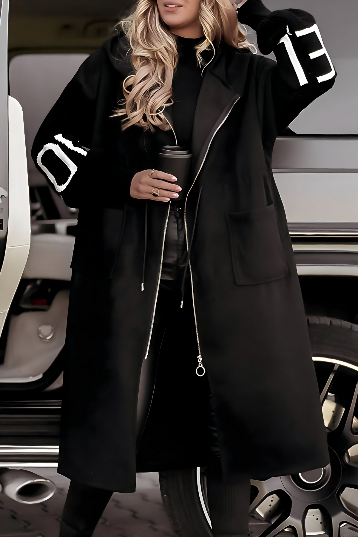 Charia | Elegant Hooded Coat