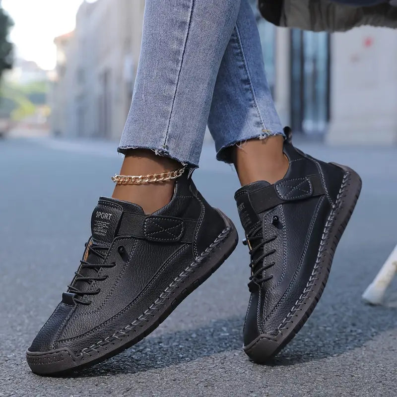 Ava | Stride Sneakers