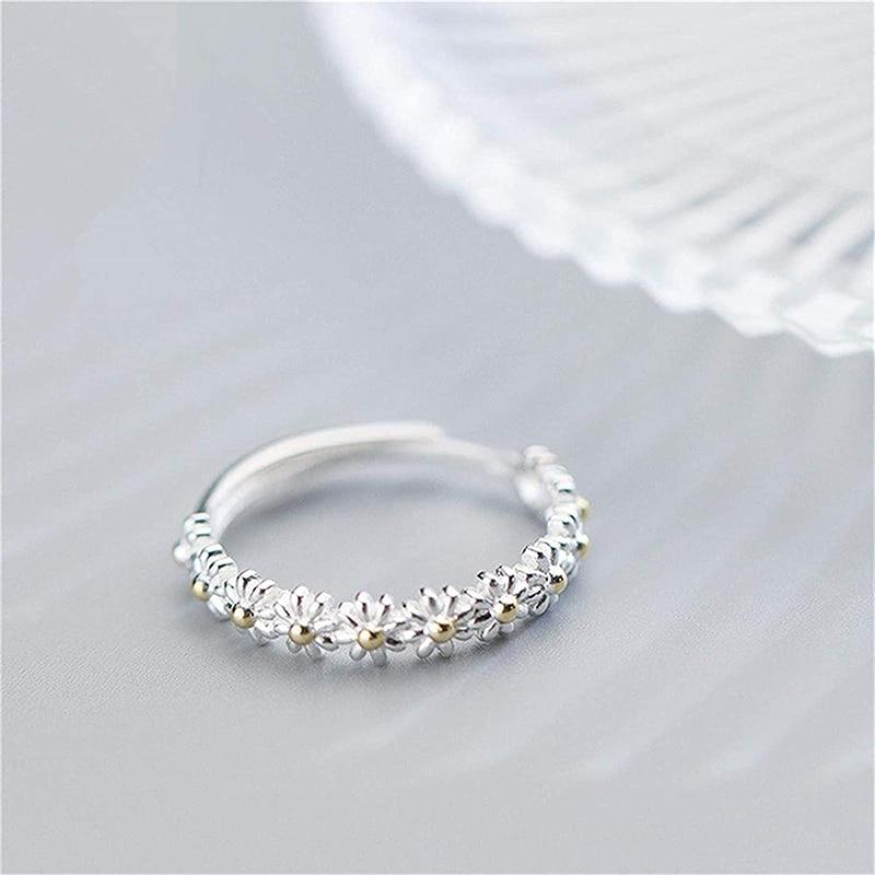 Anillo ajustable de margarita de plata y esmalte pintado a mano