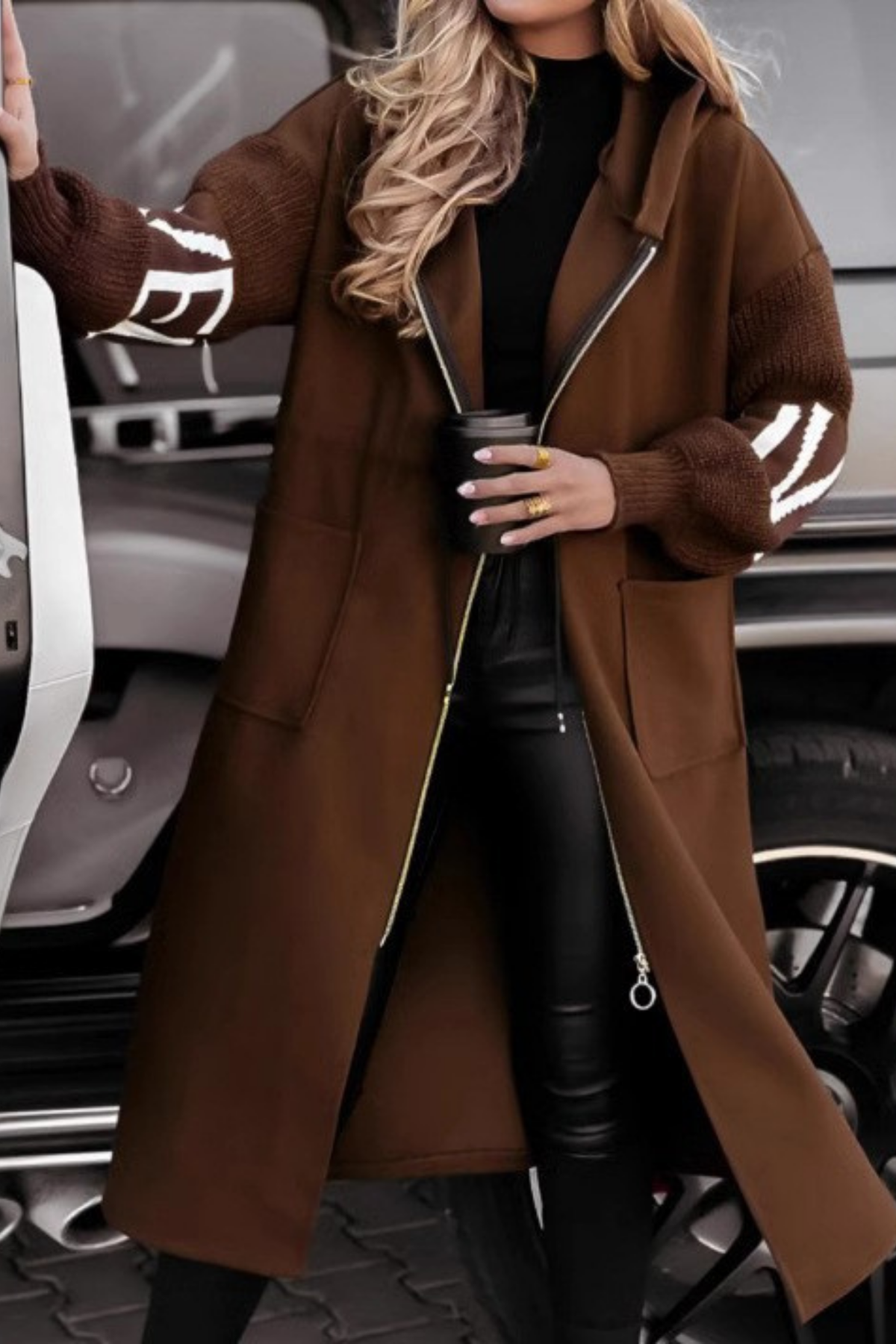 Charia | Elegant Hooded Coat