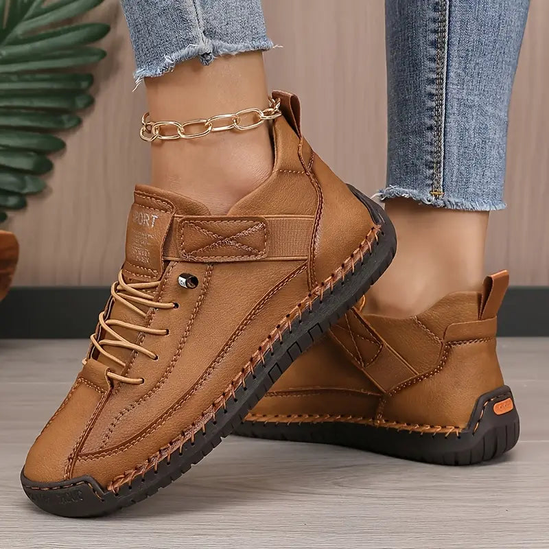 Ava | Stride Sneakers