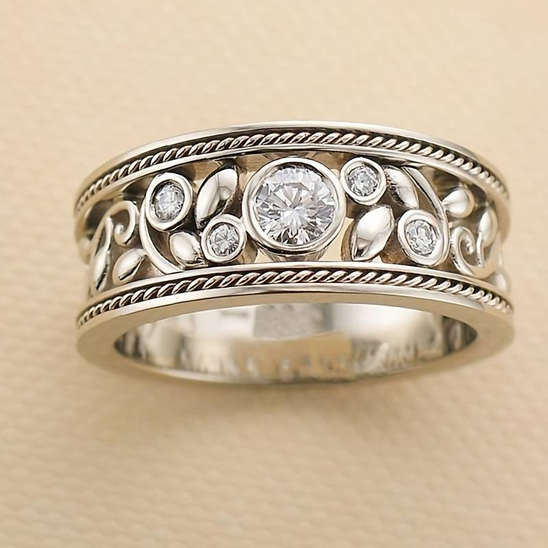 Anillo vintage de plata y circonita