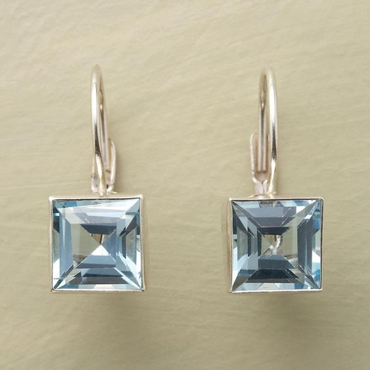 Pendientes vintage de cristal cúbico azul